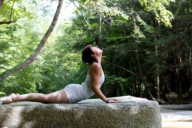 yoga all'aperto yoga all'aperto